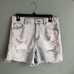 American Eagle Mom Short